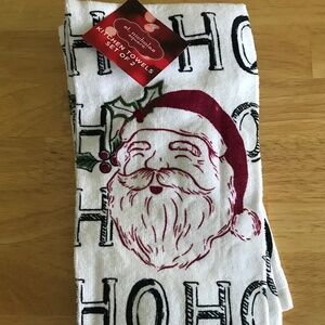 NWT ST. NICHOLAS SQUARE CHRISTMAS KITCHEN TOWELS